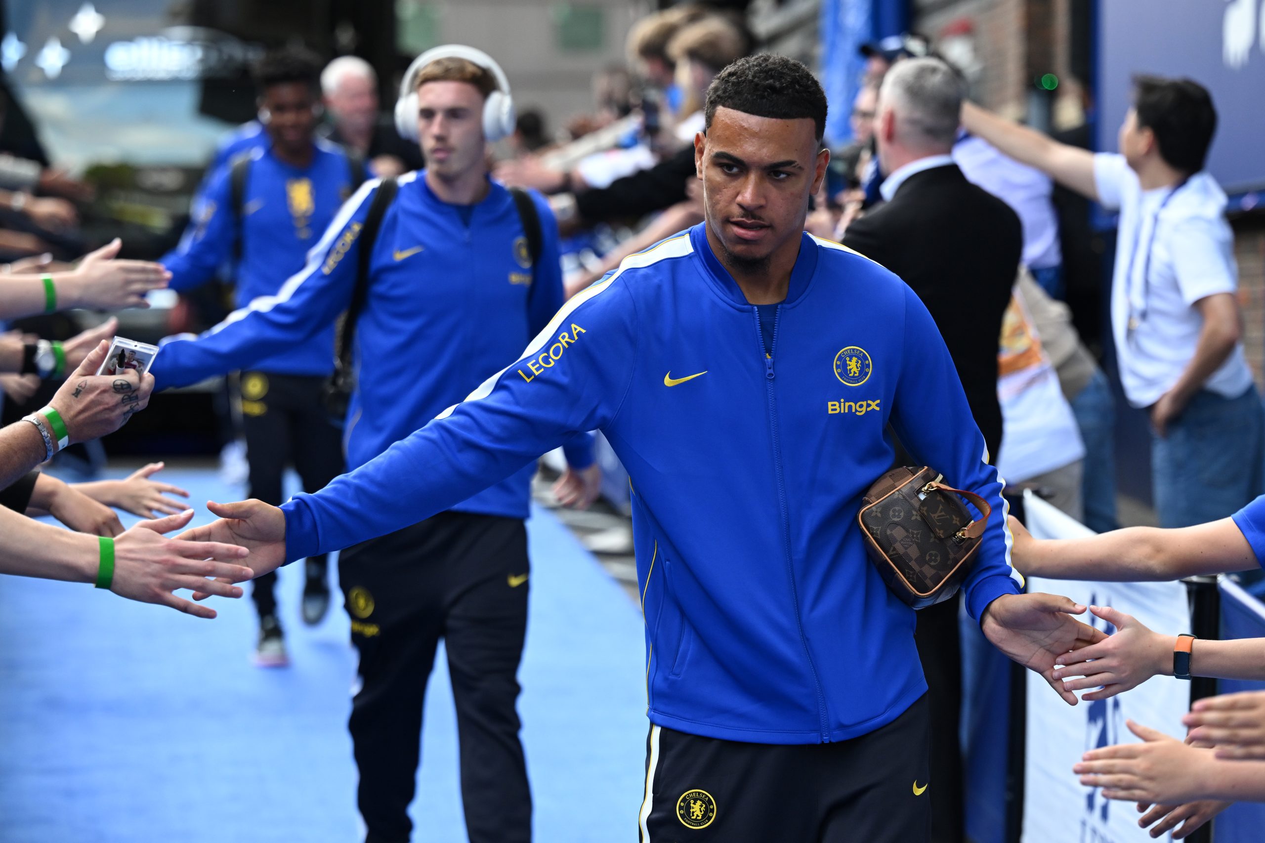 Chelsea’s top four charge perfectly placed as rivals take on European challenges