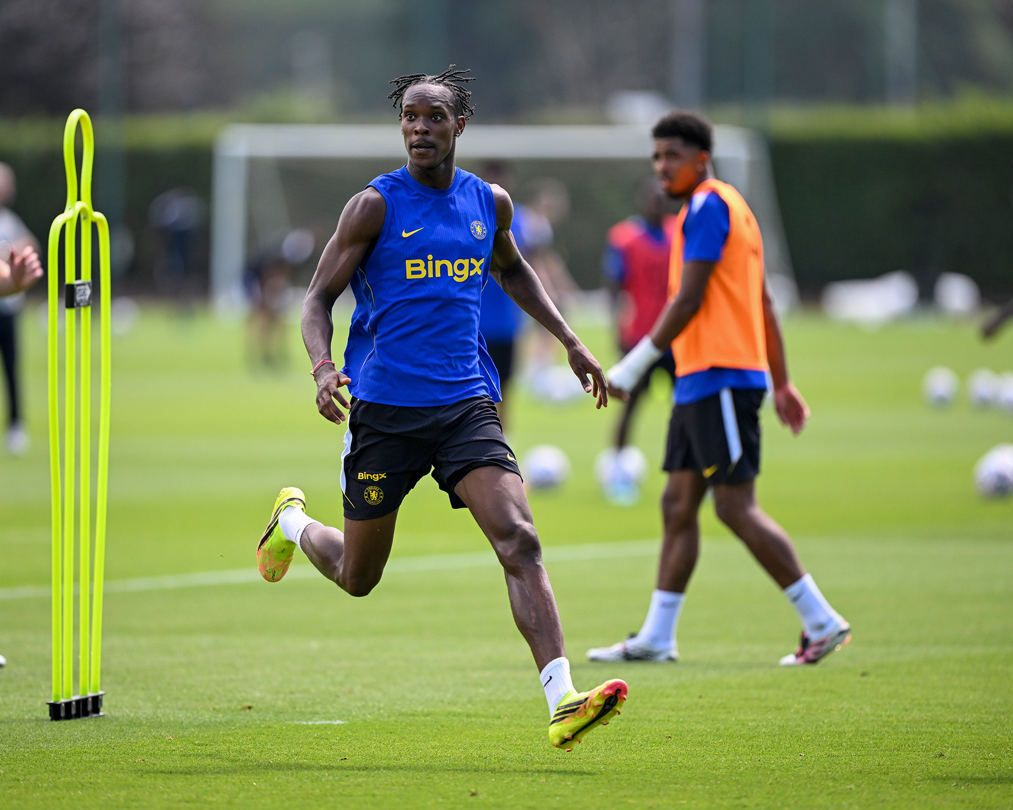 “Maybe tomorrow…” – Coy Alonso confirms Chelsea could see new signing start at last
